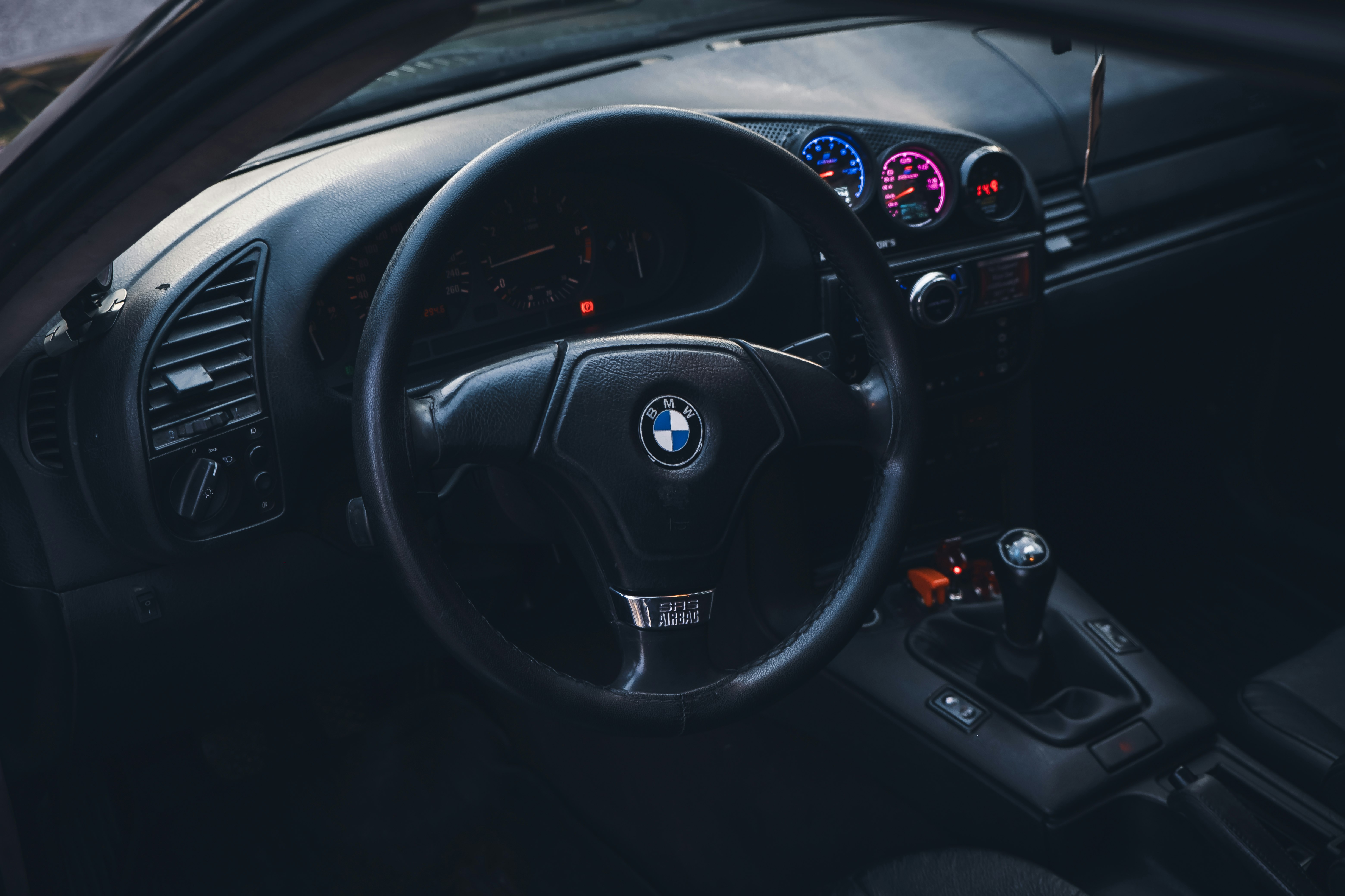 black bmw car steering wheel